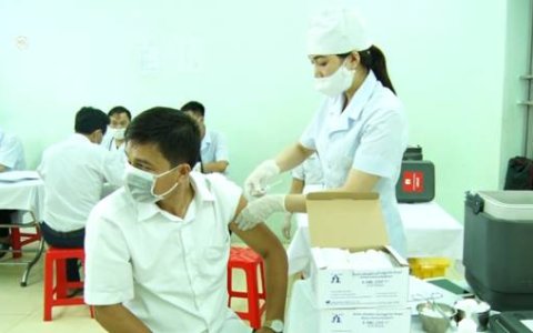 TIÊM PHÒNG COVID